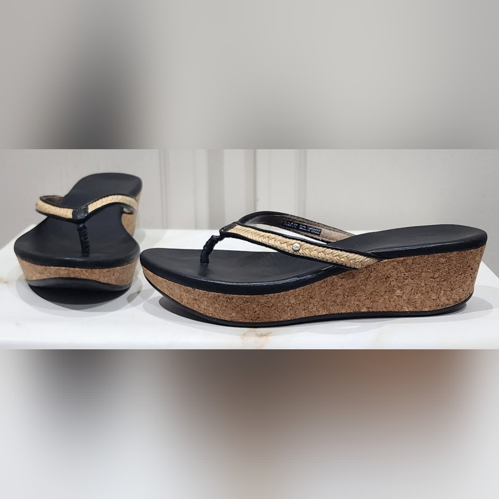 Ugg‎ “Azure” black and tan wedge flip flop sandals 6.5
